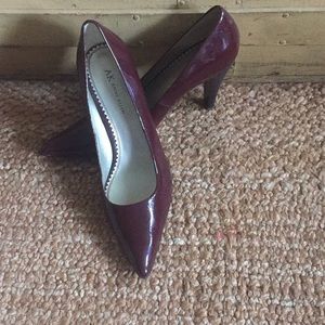 ANNE KLEIN OXBLOOD RED BURGUNDY POINT PATENT LEATHER HIGH HEEL SHOES PUMPS 8.5